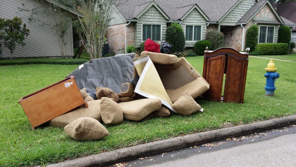 Junk Removal 9 jdog junk removal scaled 3467818522 1 1536x864 1
