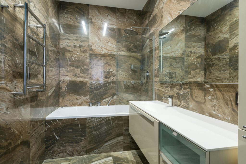 Eco-Friendly Cleaning Products for Bathroom Deep Cleaning